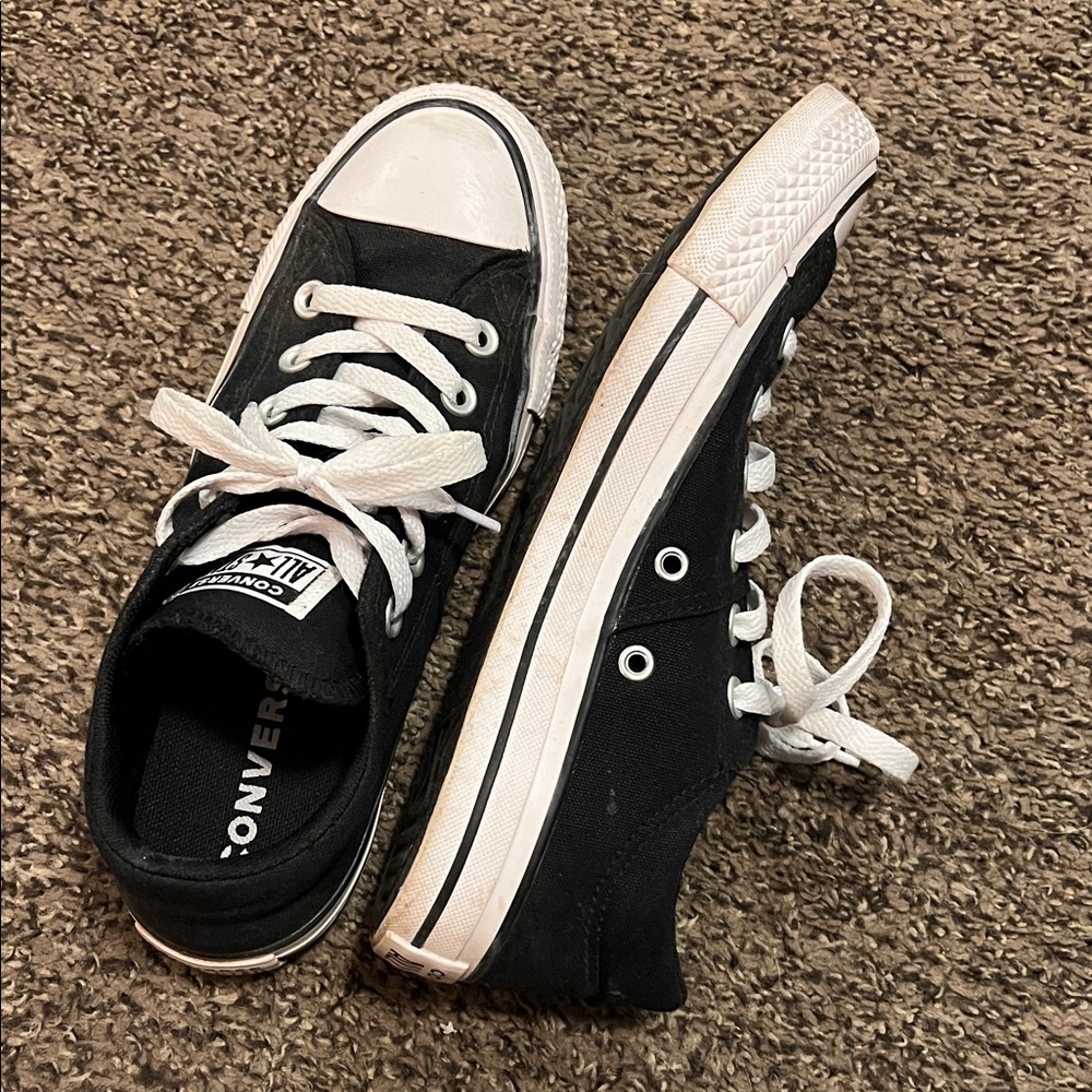 Converse Monochrome Lace-Up Sneakers - Picture 3 of 4